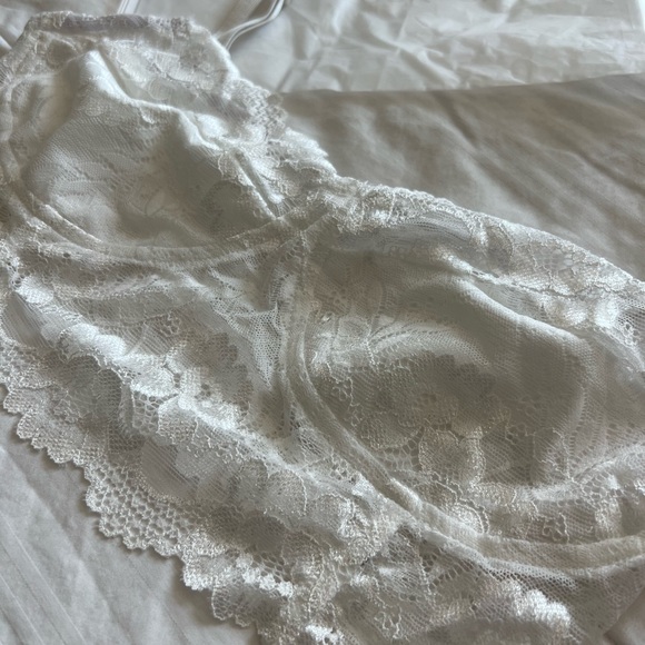 White Lace Bralette - Picture 1 of 2